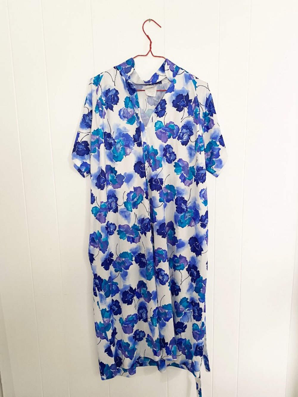 Blue Floral Housedress - Loungewear - Short Sleeve, Zip Front, size 18.5